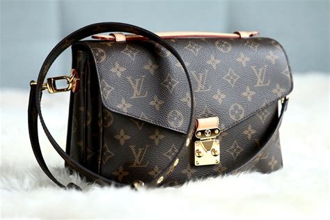 louis vuitton torebka cena|Louis Vuitton monogram black.